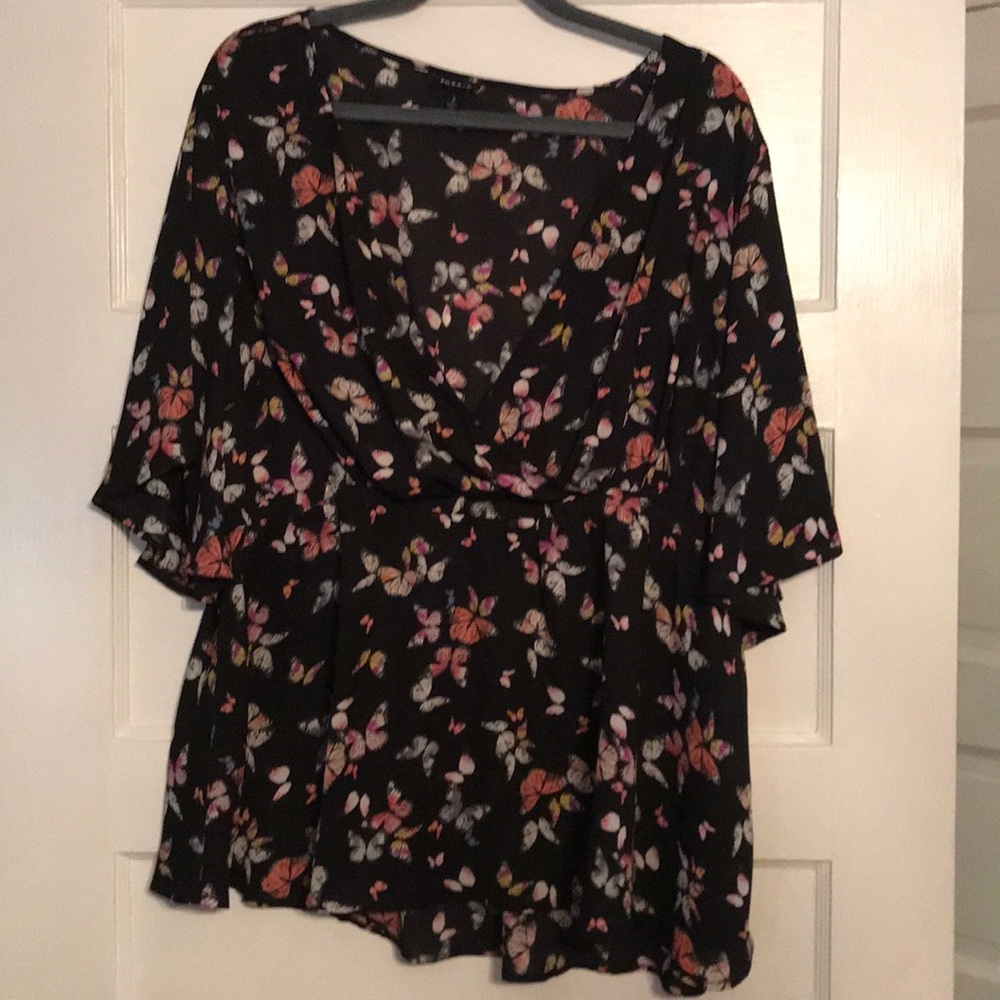 Blouse butterflies torrid